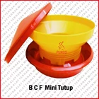 Chick Feeder - Baby Chick Feeder Mini Closed 1